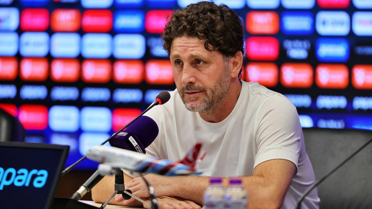 Trabzonspor, Fatih Tekke ile Yollarını Ayırdığını KAP'a Bildirdi