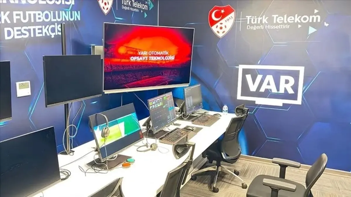 Trabzonspor-Galatasaray VAR'ı İspanyol Cuadra Fernandez