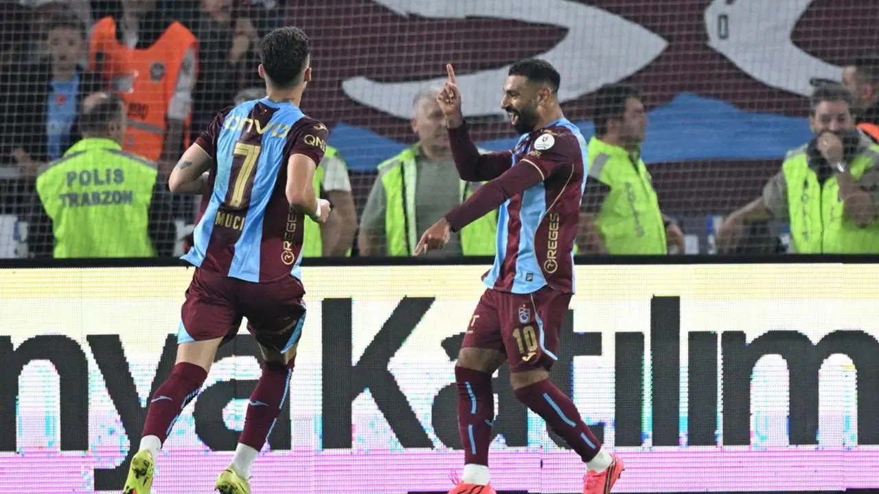 Trabzonspor, Galatasaray'ı 4-0 Yıktı: Salah Şov Yaptı