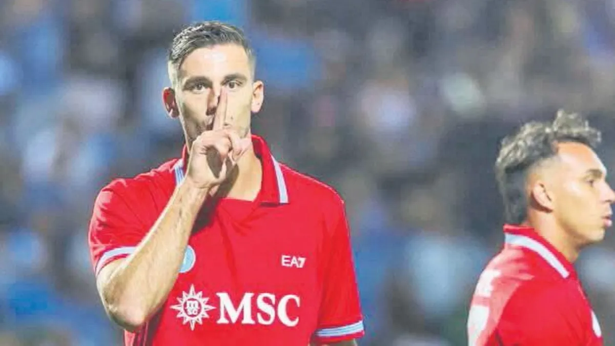 Trabzonspor'dan Dev Santrfor Hamlesi: Napoli'nin 2.01'lik Yıldızı İçin İlk Adım