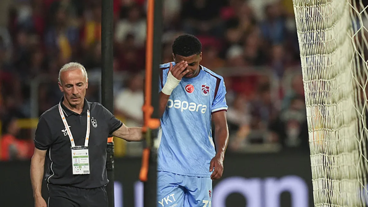 Trabzonspor'da Noah Saviolo şoku: Sağ omuzda kanama ve kemik ödemi tespit edildi