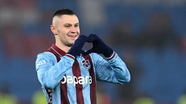 Trabzonspor, Oleksandr Zubkov'un AEK'ya transferini açıkladı