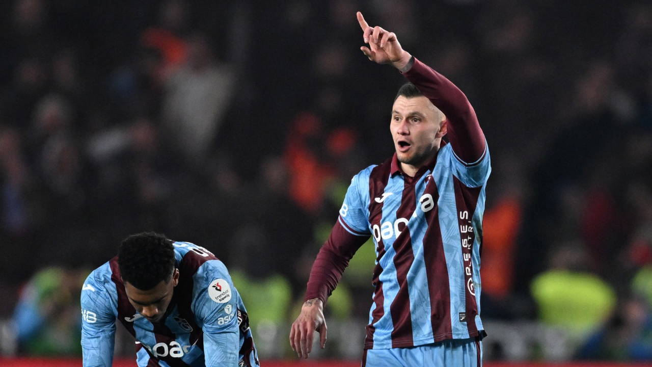 Trabzonspor'da Zubkov Şoku: Yeni Takımı AEK