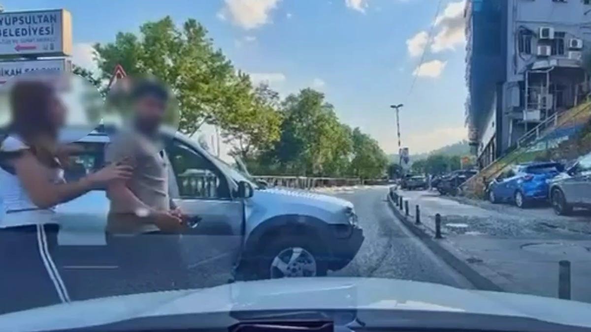 Trafikte 'Kafanı Keserim' Tehdidine 60 Gün Ehliyet Cezası
