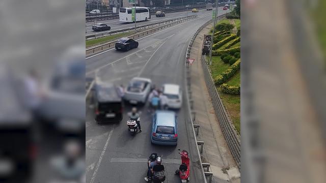 Trafikte Kavga Eden 3 Sürücüye 540 Bin TL Ceza