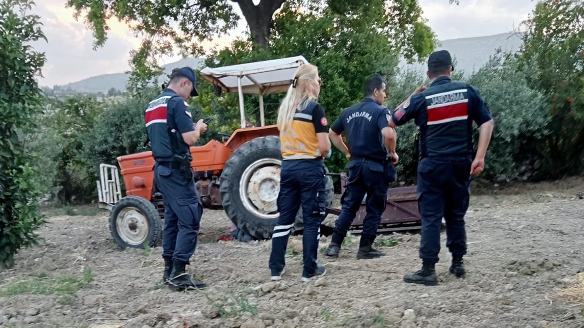 Traktörünü Durdurmaya Çalışan 70 Yaşındaki Adam Ezilerek Hayatını Kaybetti