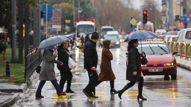 Trakya'da Kuvvetli Yağış Uyarısı: Sarı Kod Verildi