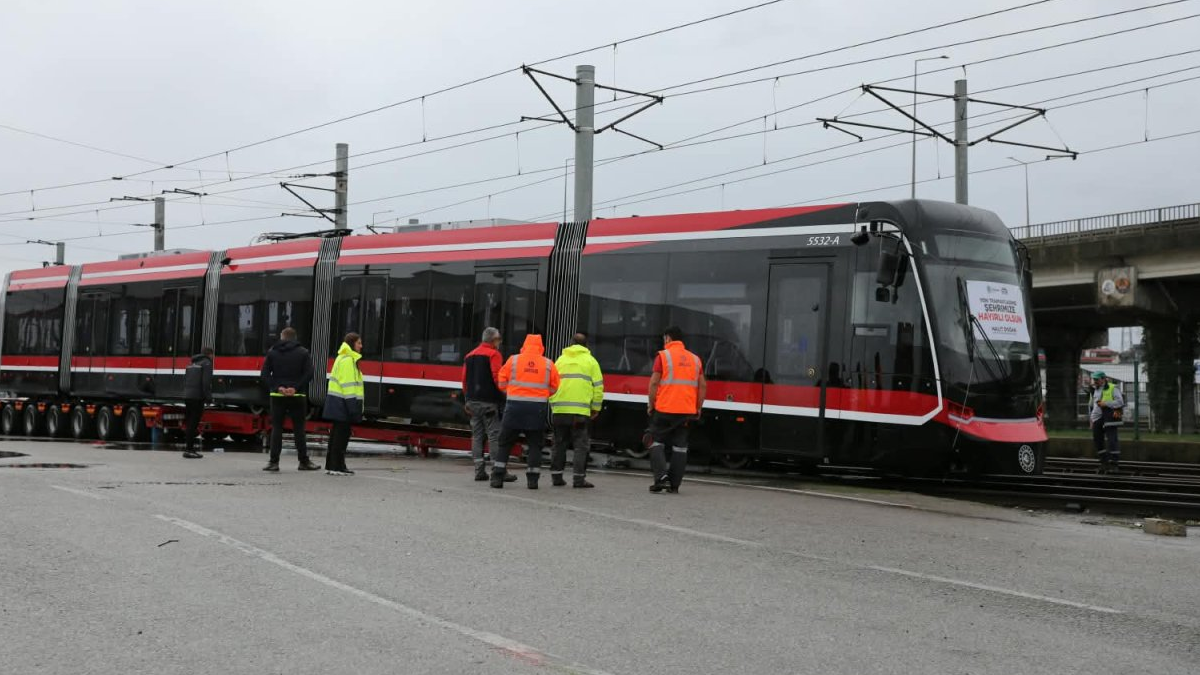 Tramvay Filosu Güçleniyor: 3. Araç Şehre Ulaştı