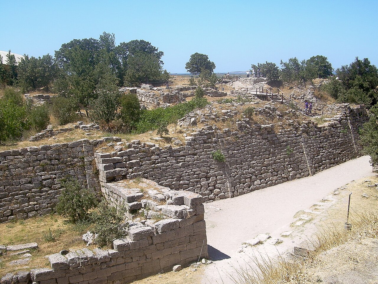 Troy Nedir? Tarihi, Efsanesi ve Anlamı