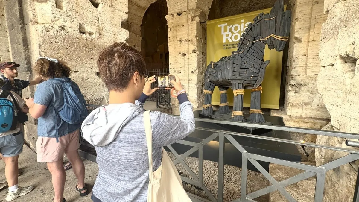 Troya'nın eşsiz mirası Roma Kolezyum'da sergilenecek