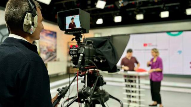 TRT Akademi'den Spikerlik ve Sunuculuk Programı