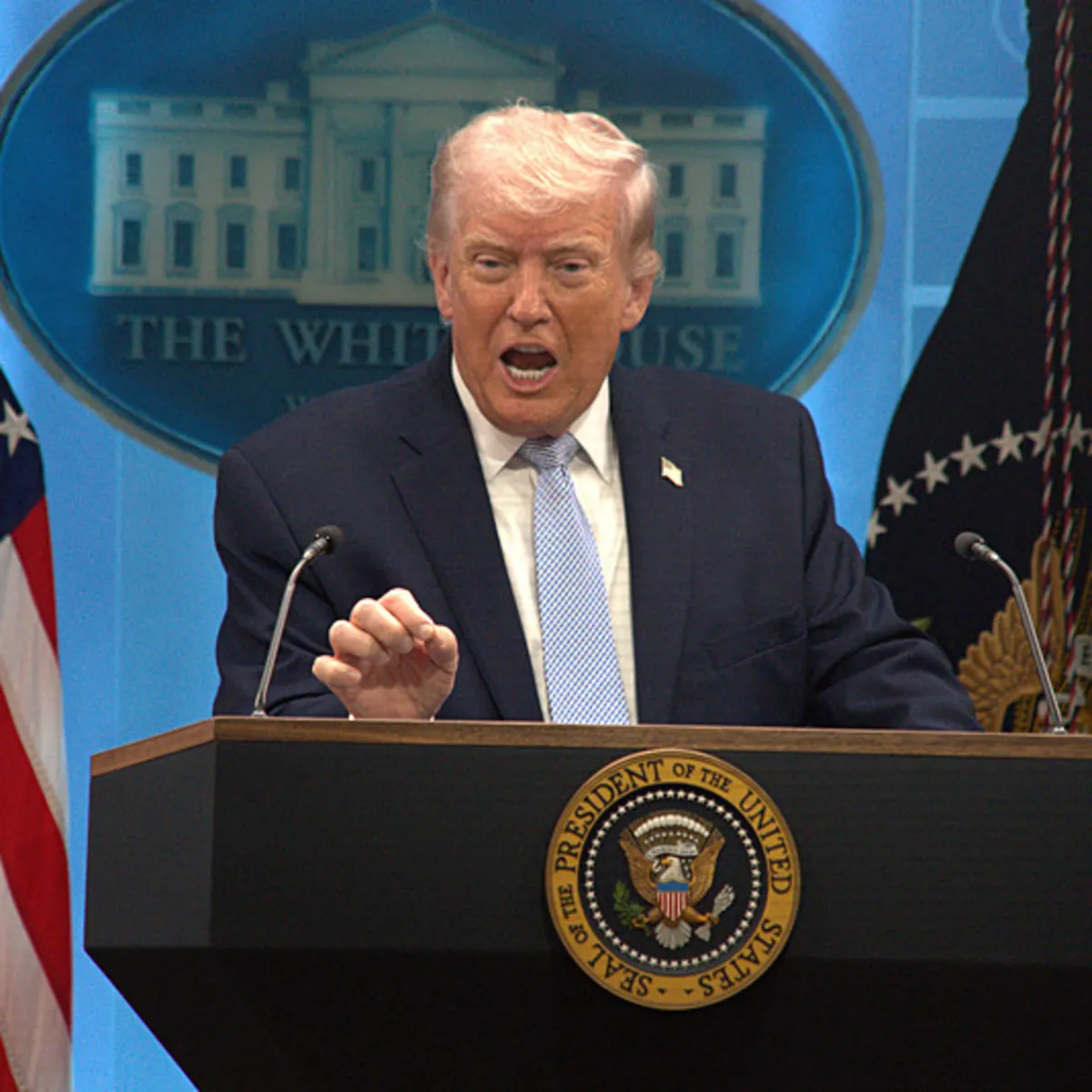 Trump'tan Beyaz Saray basın odası açıklaması: Havuz iddialarına yanıt