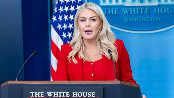 Trump: Beyaz Saray Sözcüsü Leavitt görevden ayrılıyor