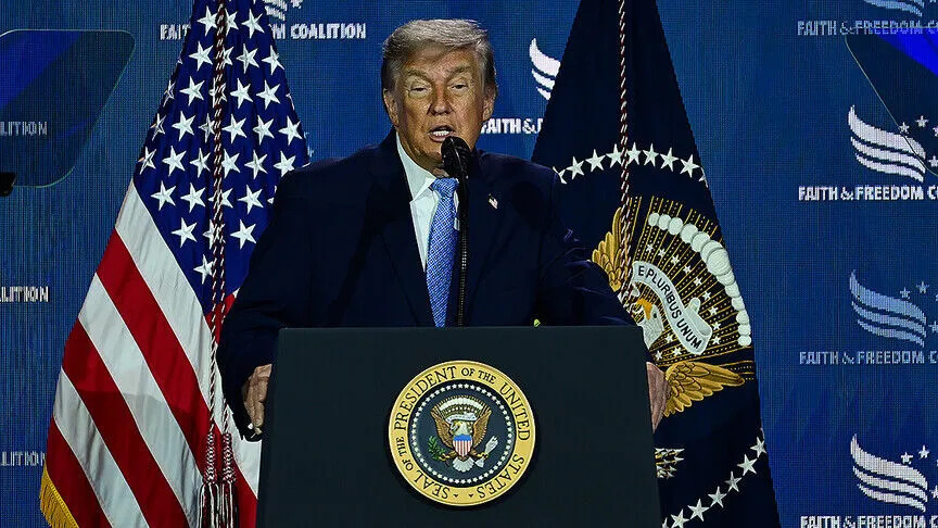 Trump: Çin 220 Milyon ABD'li Seçmenin Verilerine Erişti
