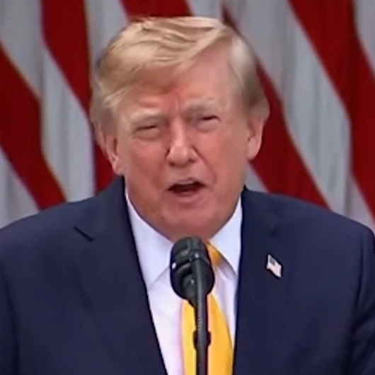 Trump: Çocuklara 'Yanlış Bedendeyiz' Demek İstismardır