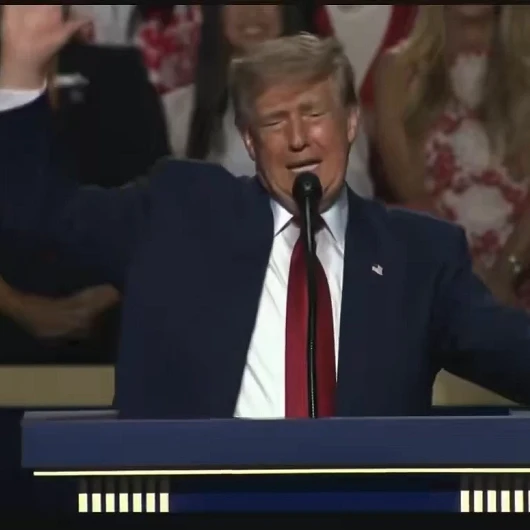 Trump'tan Cumhuriyetçilere 'Oy Yemini': 3 Kasım'da Kullanmayanlar Cehenneme Gider