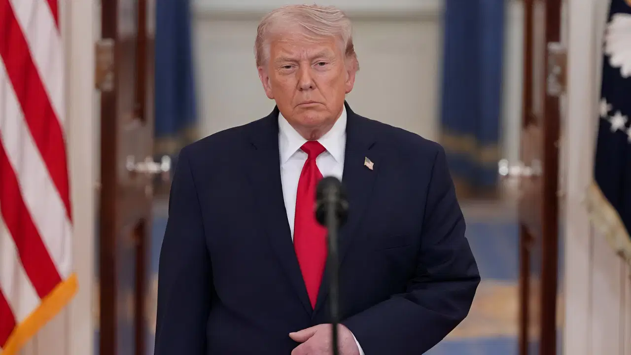 Trump'tan dijital hizmet vergisine yüzde 100 tarife tehdidi