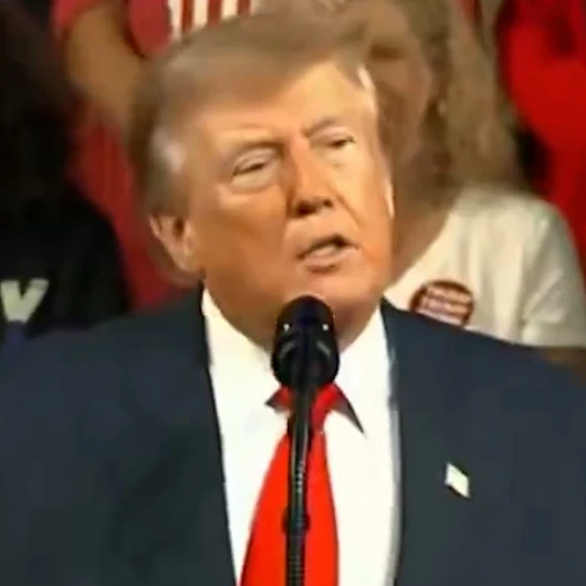 Trump: 'En Aptalca Şeyleri Söylesem de Alkışlıyorsunuz