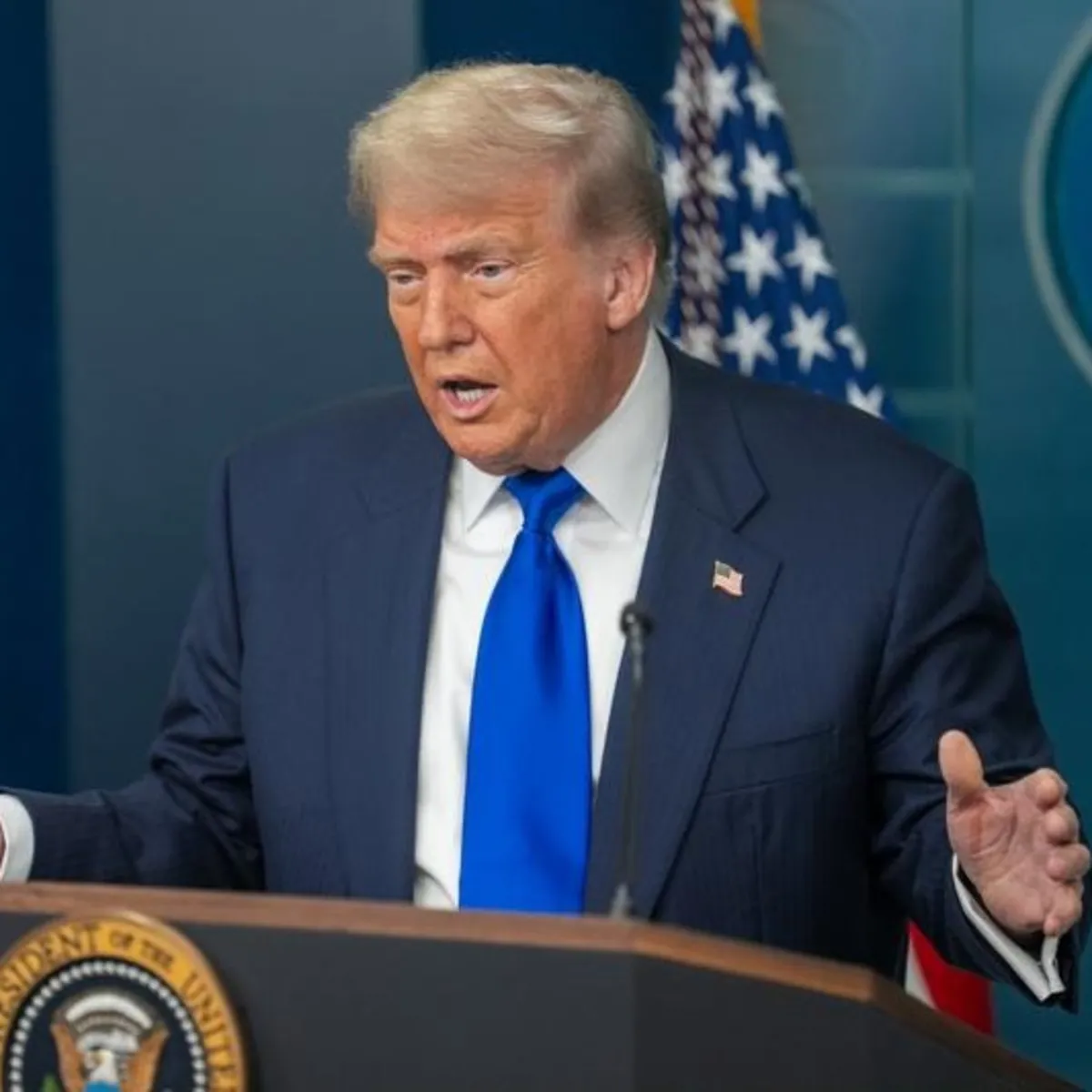 Trump: Metni Beğenmezsem Füzeyi Yerler