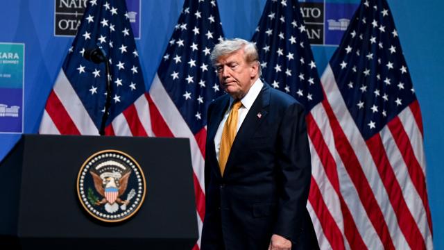 Trump: İran'la Görüşmeler İyi Gidiyor, Hürmüz Boğazı Yakında Açılacak