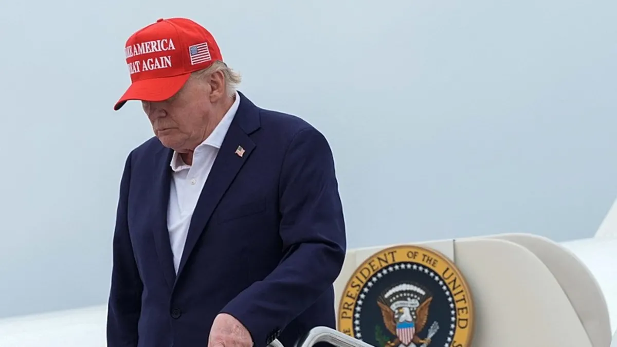 Trump ve İran Hürmüz'de Karşı Karşıya: Umman'a Bombalama Tehdidi