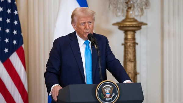 Trump'tan İran'a tehdit: Kazma Dağı'nı vuracağız