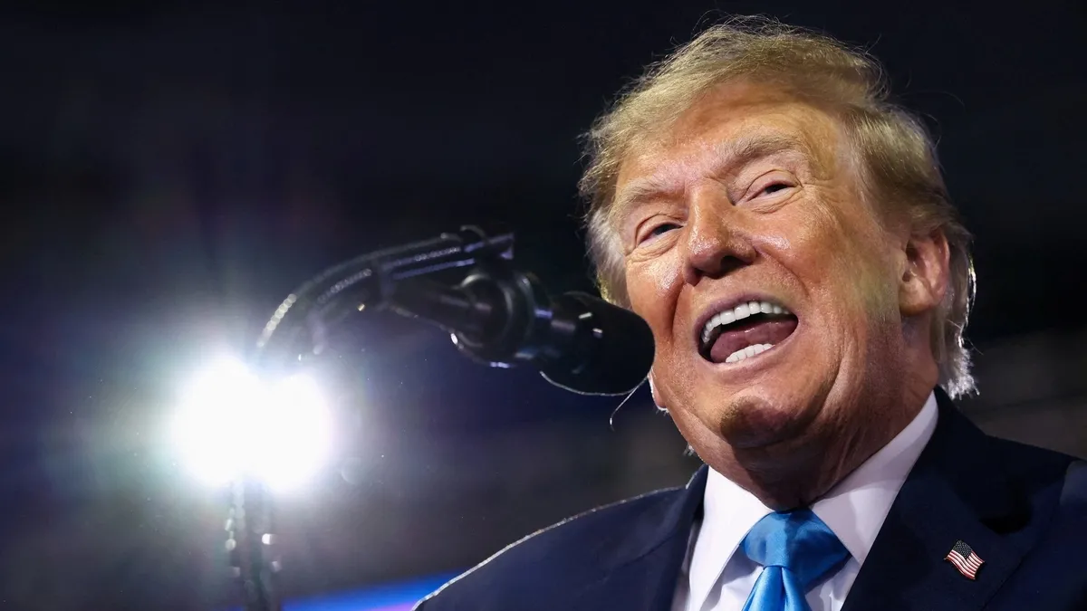 Trump'tan İran açıklaması: Nükleer kapasiteyi yok ettik, biraz daha kalabiliriz
