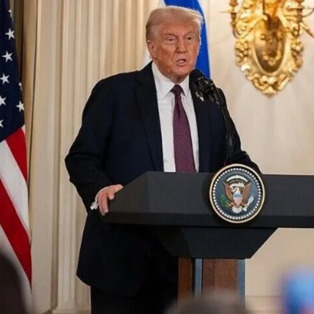 Trump'tan İran'a Sert Mesaj: 'Sert Vuracağız