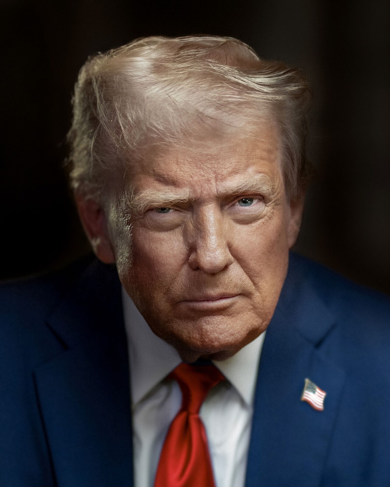 Trump'tan İran'a Tehdit: 'Çok Ağır Vuracağız