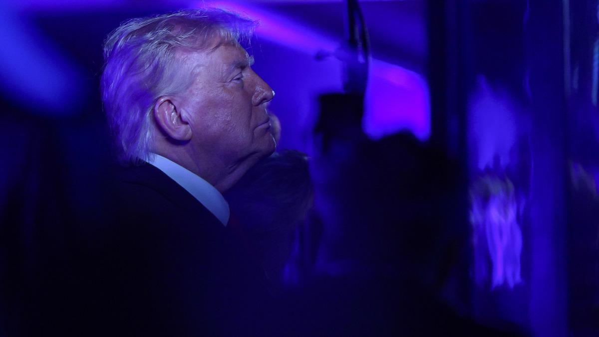 Trump itiraf etti: Ordu Hürmüz'de gizli görev yürüttü