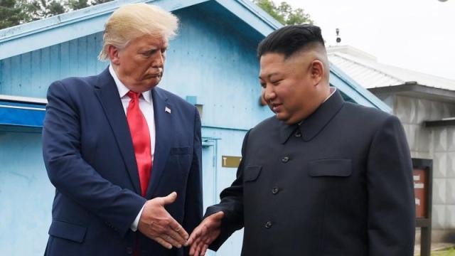 Trump, Kim'le bu yıl görüşmek istiyor: APEC fırsatı