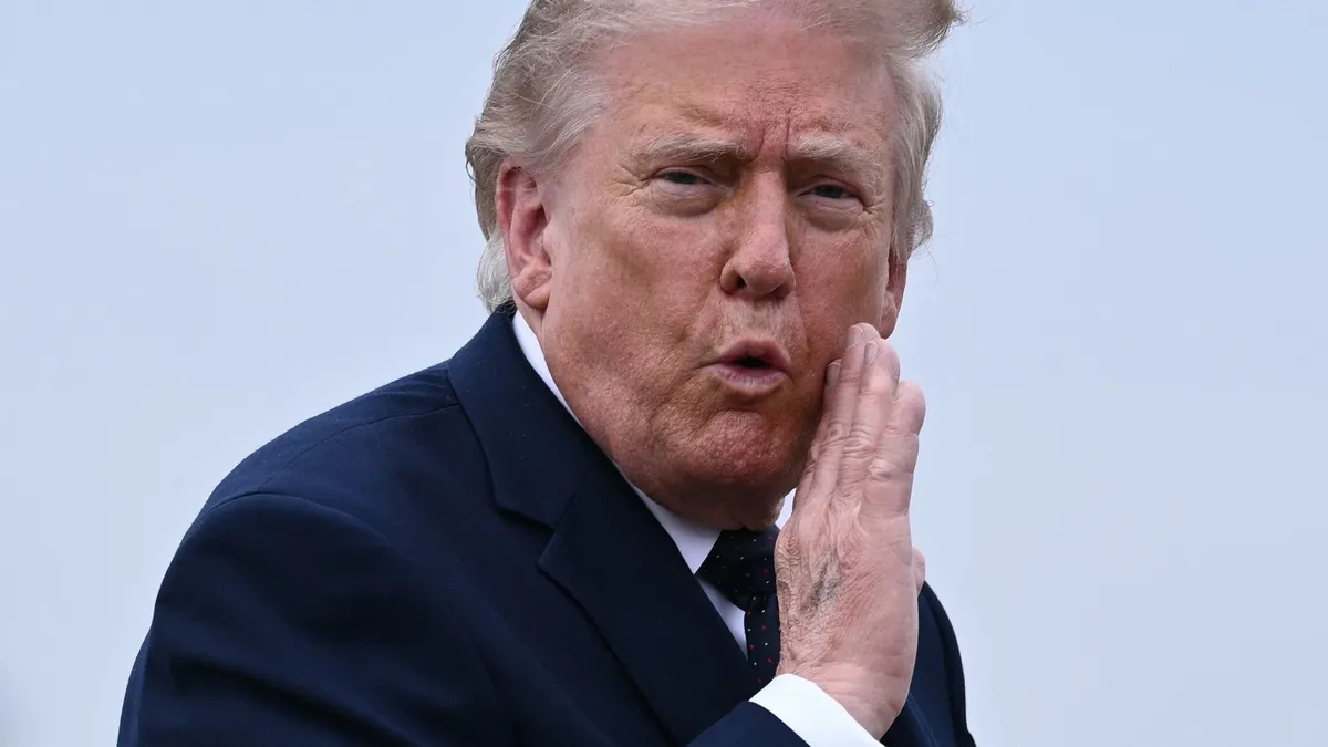 Trump obezite sınırında: Doktorlardan kilo verme uyarısı