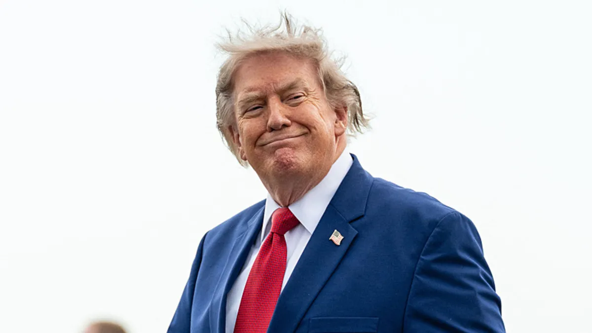 Trump’tan Umman’a Sert Uyarı: İsrail’i Gazze İçin Tehdit Etti