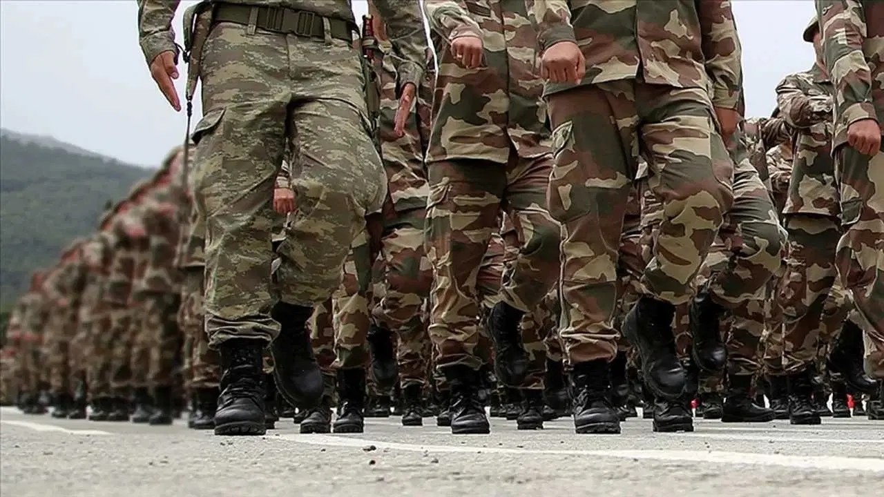 TSK'da uzman er ve erbaş düzenlemesi kabul edildi