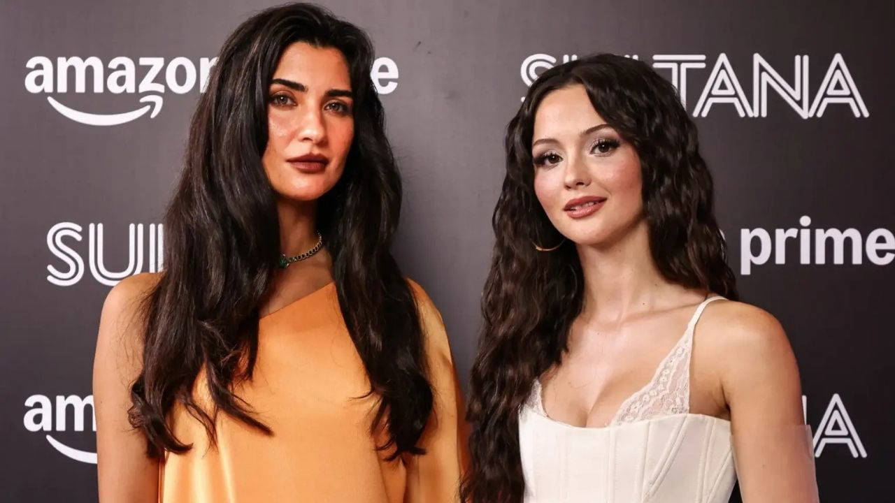 Tuba Büyüküstün ve Derya Pınar Ak'ın Gala Bakışması Gündem Yarattı