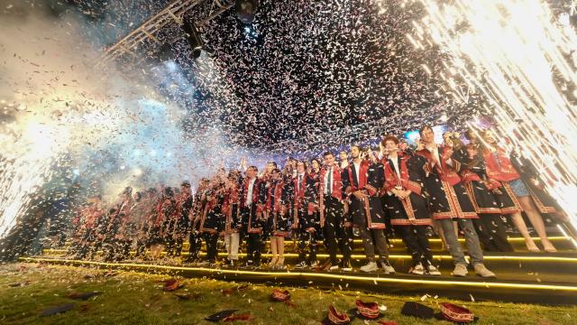TÜBİTAK Fen Lisesi ilk mezunlarını verdi: Bakan Kacır diploma töreninde konuştu