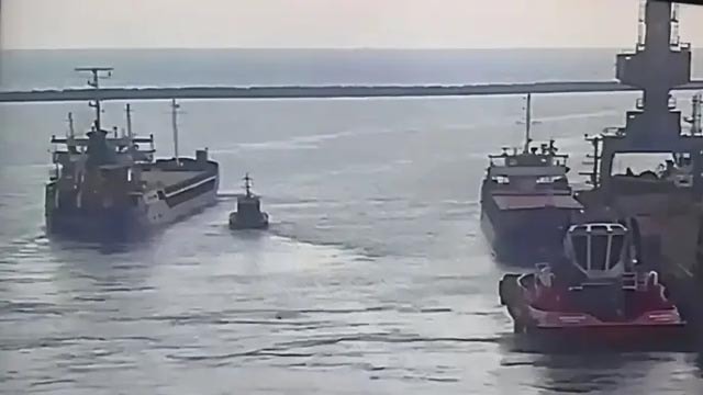 Tuğberk İmamoğlu gemisinin İskenderun'dan ayrılış anı kamerada