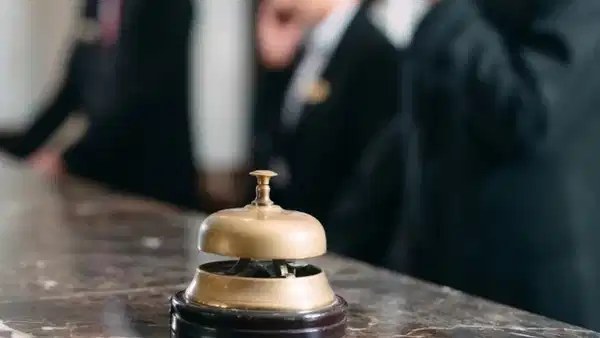Hizmet enflasyonu Nisan'da yıllık %34,62 arttı: TÜİK verileri