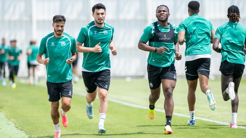 TÜMOSAN Konyaspor'da Teknik Direktör İlhan Palut Yönetiminde Sezon Hazırlıkları Sürüyor