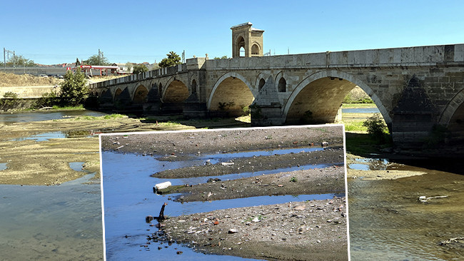 Tunca Nehri'nin Debi Düşüşü Kum Adacıklarını Ortaya Çıkardı