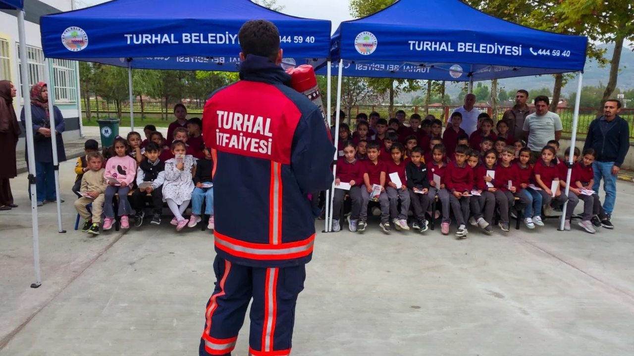 Turhal'da Miniklere Yangın Güvenliği Eğitimi