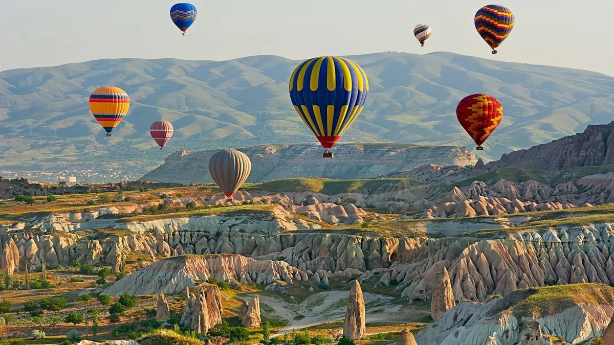 Turizmde rekor: İlk 6 ayda 25,7 milyar dolar gelir