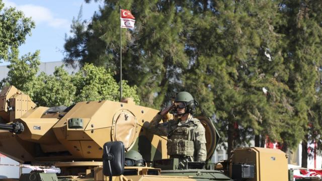 Türk askeri Kıbrıs'ta barışın teminatı: MSB'den sert tepki