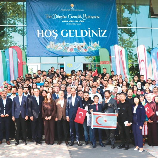 Türk Dünyası Gençliği Kocaeli'de Buluştu