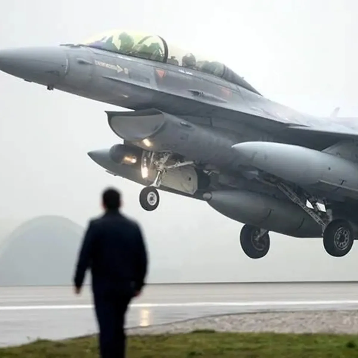 Türk Hava Kuvvetleri Kıbrıs Güneyinde Eğitim Uçuşu Gerçekleştirdi