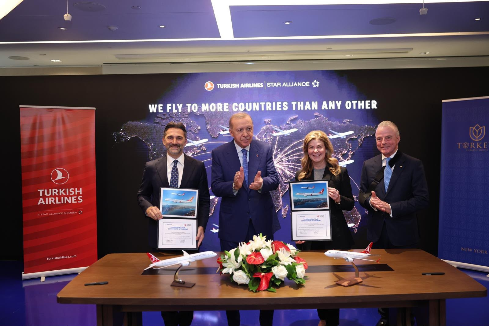 Türk Hava Yolları'ndan Boeing'e 150 Uçaklık Dev Sipariş