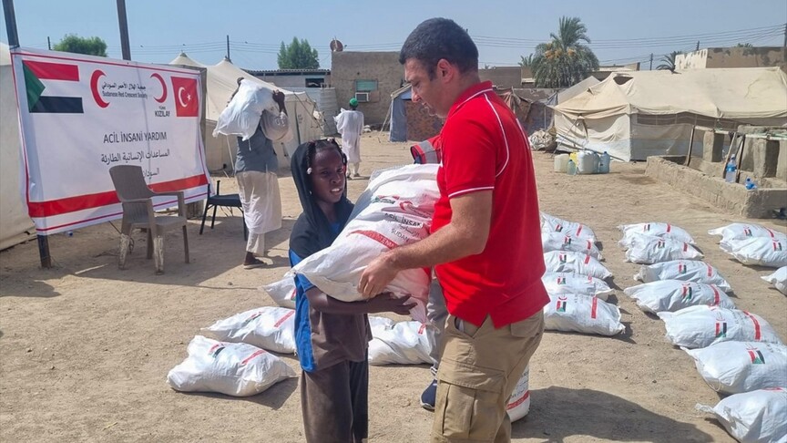 Türk Kızılay Sudan'da Bin Aileye Gıda Yardımı Ulaştırdı