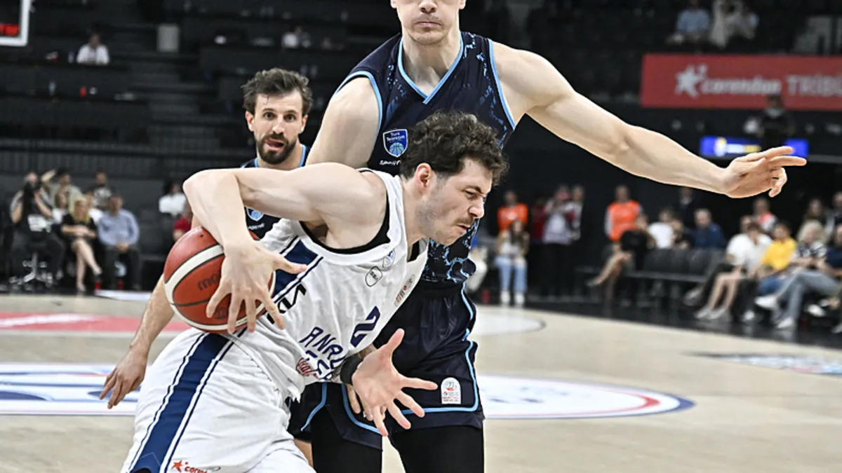 Türk Telekom, Anadolu Efes'i Play-Off'ta Ağırlıyor