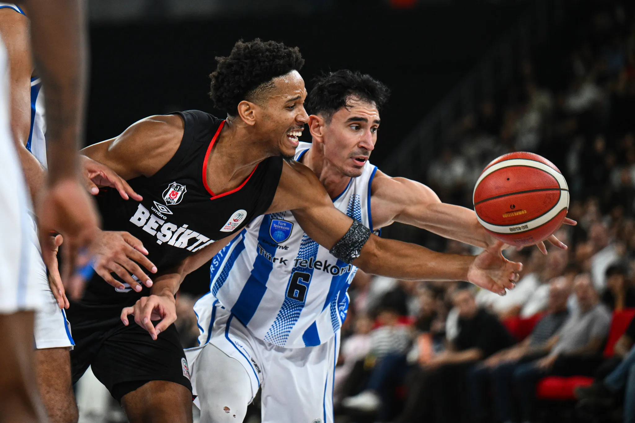 Türk Telekom Beşiktaş'ı 88-63 yendi, ligde 3'te 3 yaptı
