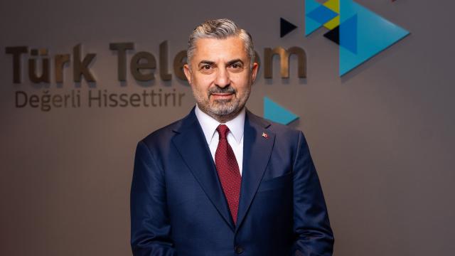 Türk Telekom CEO'su: Yerli Cep Telefonu Malatya'da Üretilecek